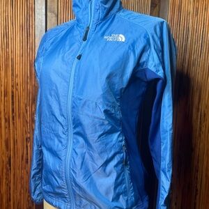 Women’s lightweight Northface Jacket. Zip down. Small